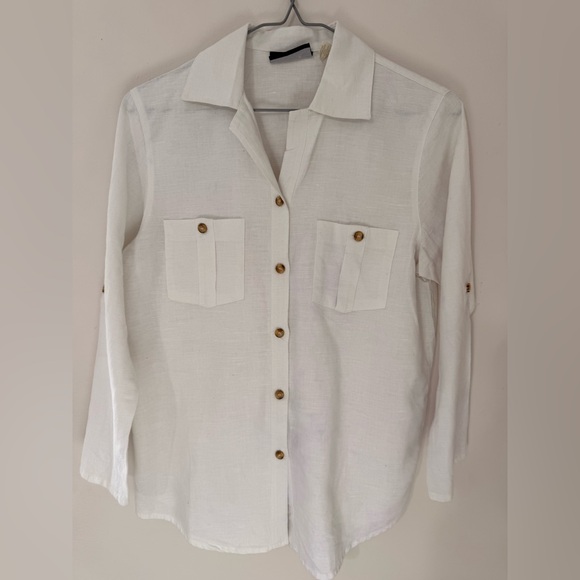 White Button-Up Shirt with Pockets - Picture 4 of 4